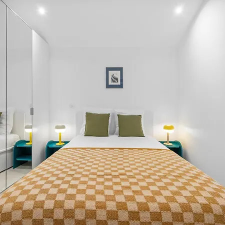 Deux Pieces Renove Au Coeur De La Vieille Ac Menton