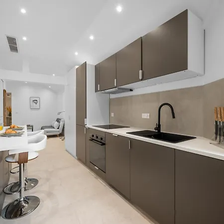 Deux Pieces Renove Au Coeur De La Vieille Ac Apartmán Menton