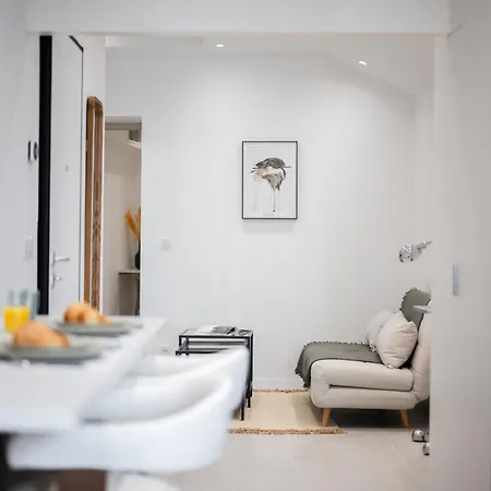 Apartment Deux Pieces Renove Au Coeur De La Vieille Ac Menton