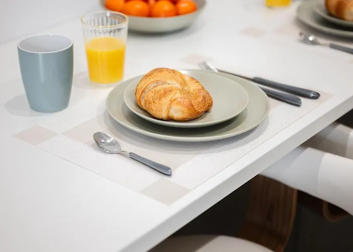 Deux Pieces Renove Au Coeur De La Vieille Ac Menton