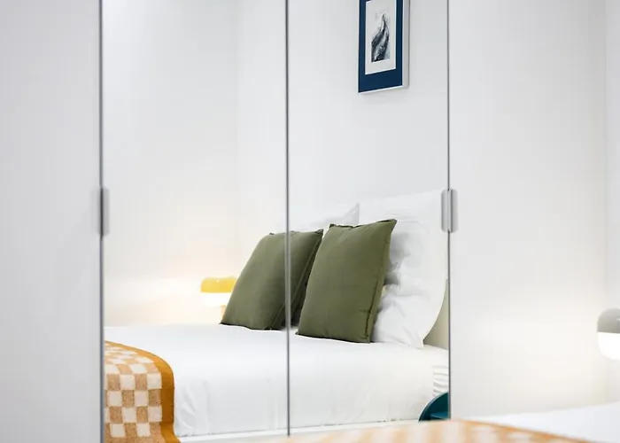 Apartment Deux Pieces Renove Au Coeur De La Vieille Ac *