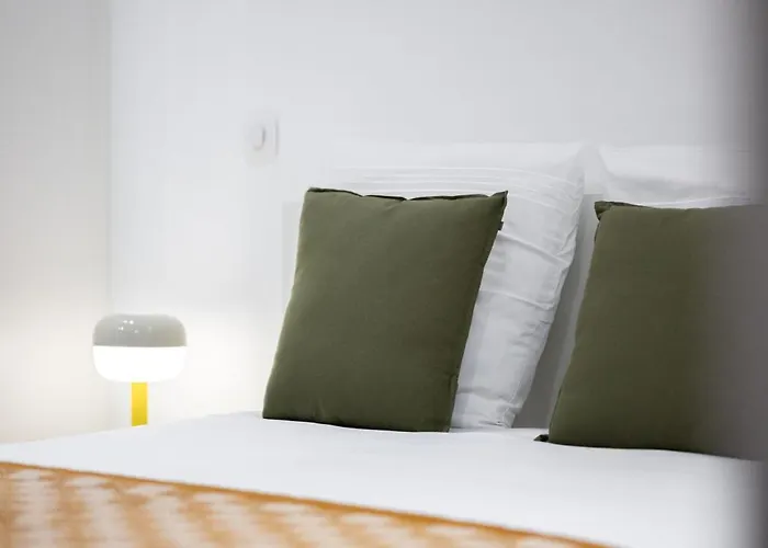 Deux Pieces Renove Au Coeur De La Vieille Ac Apartment *